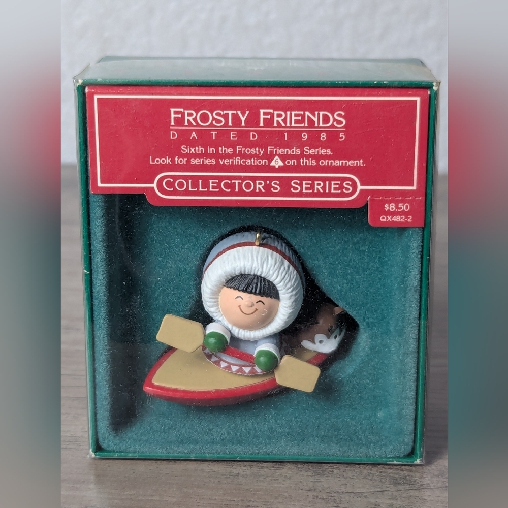 FROSTY FRIENDS  DATED 1 9 8 5 Sixth in the Frosty Friends Series.